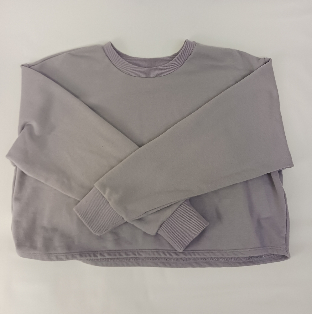 🌼 Lavender Crop Sweatshirt